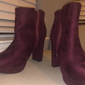 *BRAND NEW* dsw heeled booties